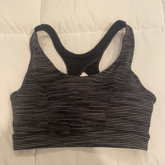 Women’s Sports Bra - Picture 1 of 4